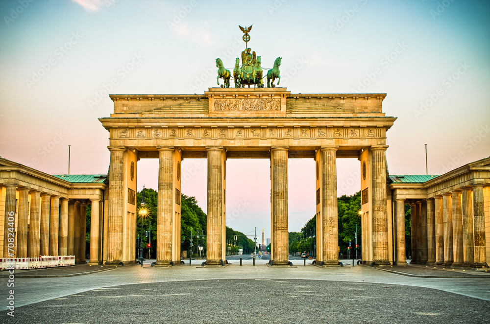 Fototapeta premium Brandenburg Gate in Berlin, Germany