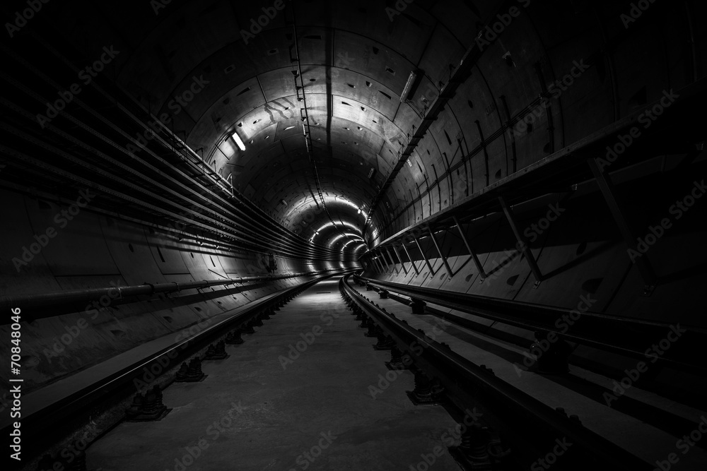 Fototapeta premium Podziemny tunel dla metra