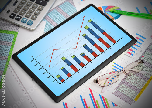 tablen with graph