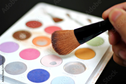 Makeup brushes and make-up eye shadows