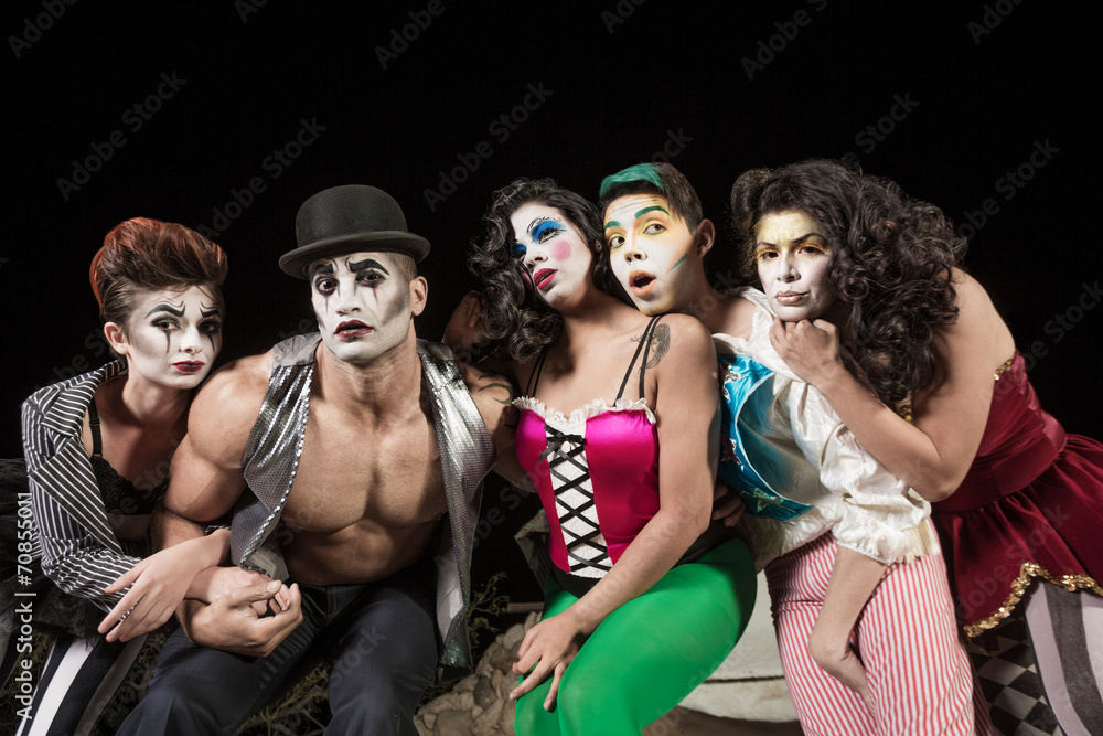 Fototapeta premium Five Serious Cirque Clowns