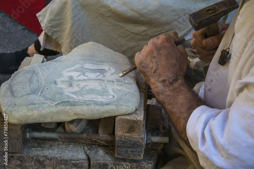 Scultore di pietra photo