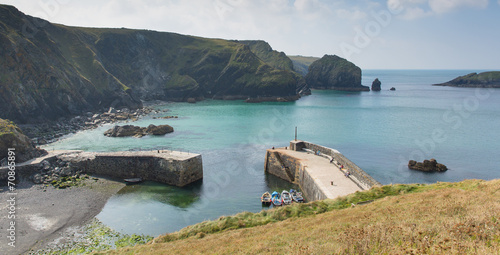 Quadro em tela Mullion Cove harbour Lizard peninsula south Cornwall UK
