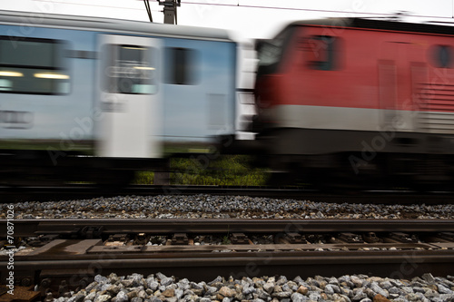 Eisenbahn - Zug auf den Schienen - DB/ ÖBB