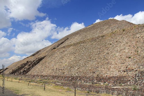 Site archéologique de Teotihuacan dans la vallée de Mexico photo