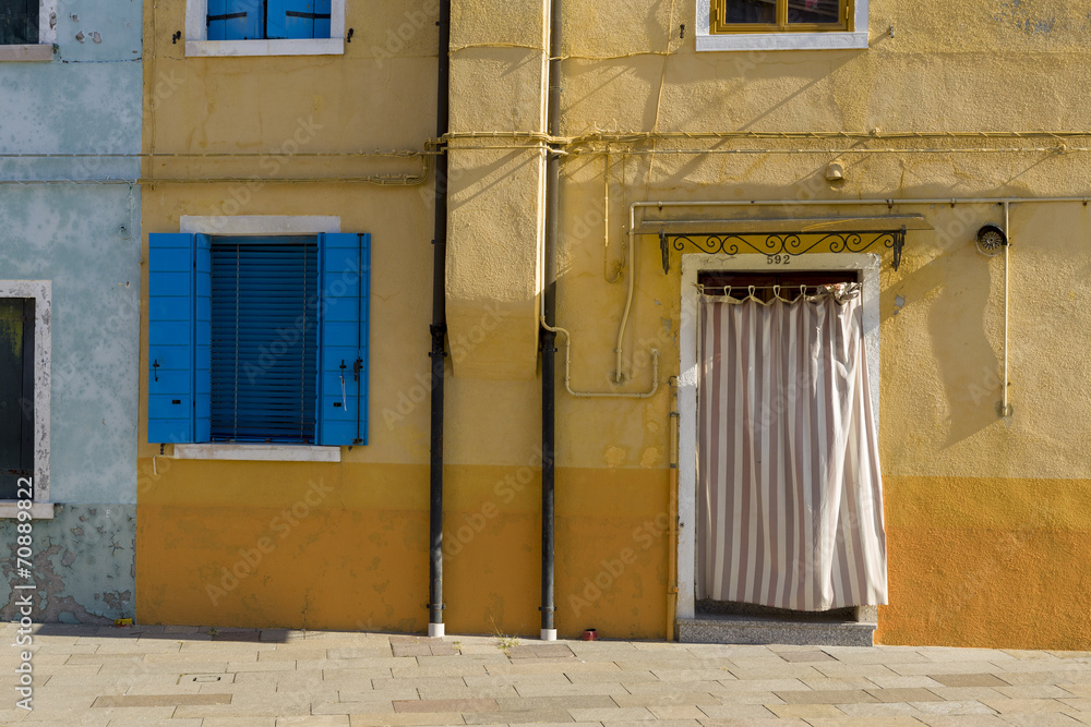 Naklejka premium Colorful Traditional Buildings in Burano, Venice