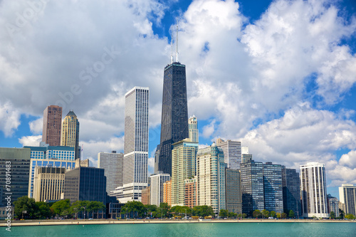 Chicago skyline with urban skyscrapers  IL  USA