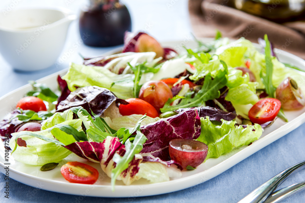 Grape with Radicchio and Rocket salad Grape with Radicchio and Rocket salad