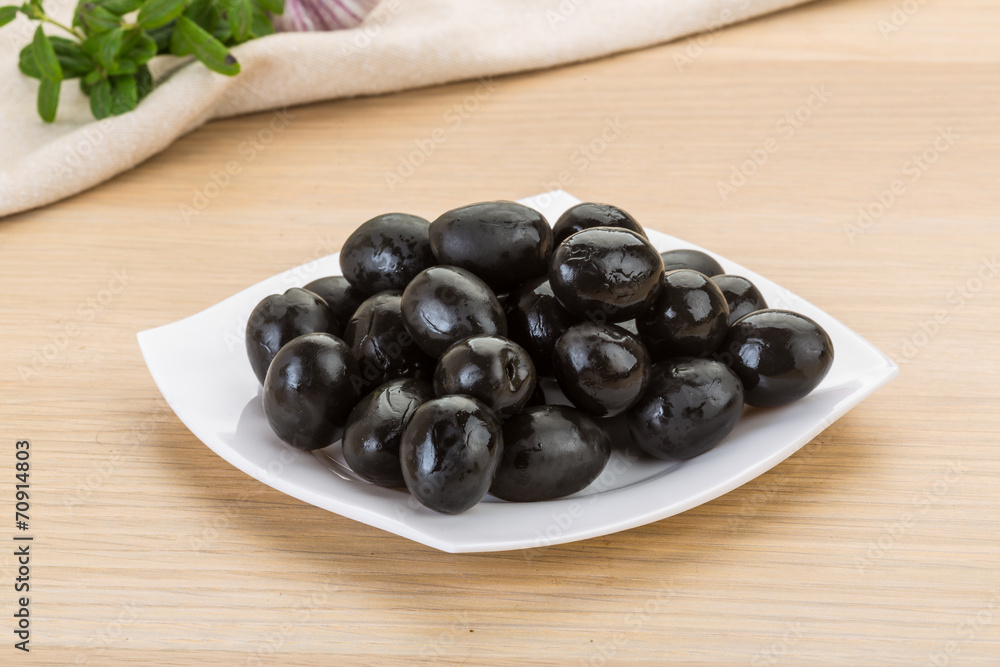 Black olives Black olives