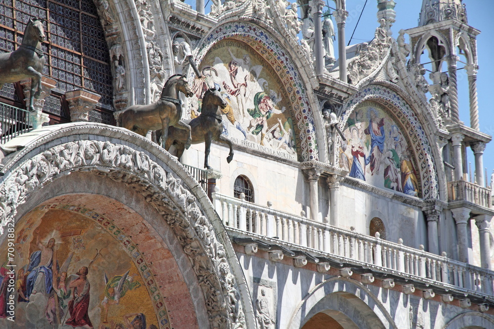 Fototapeta premium Basilica, St. Mark's Square, Piazza San Marco, Venice, Italy