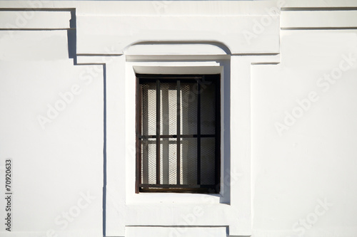 蔵窓：白壁