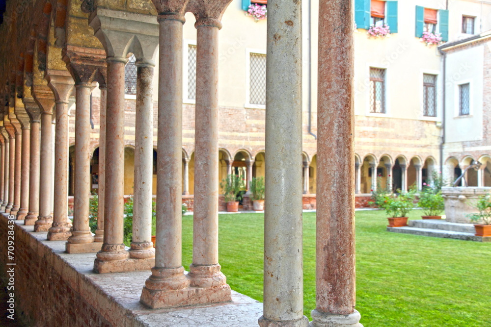 Fototapeta premium Canonicato cloister Cathedral of Verona Veneto Italy