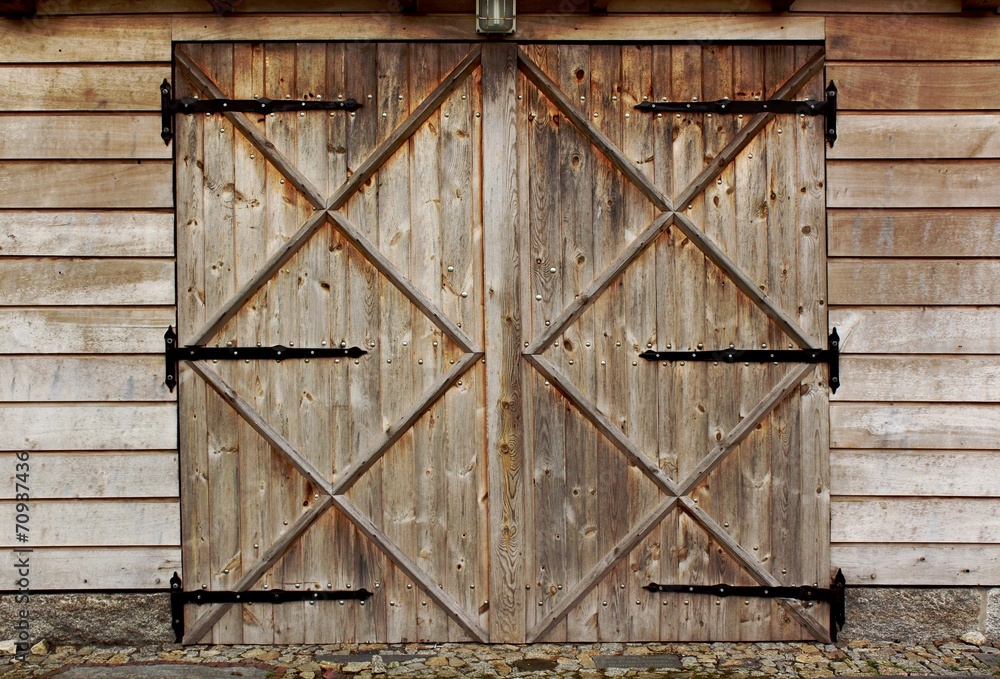 old barn wooden door with four crosses - obrazy, fototapety, plakaty 