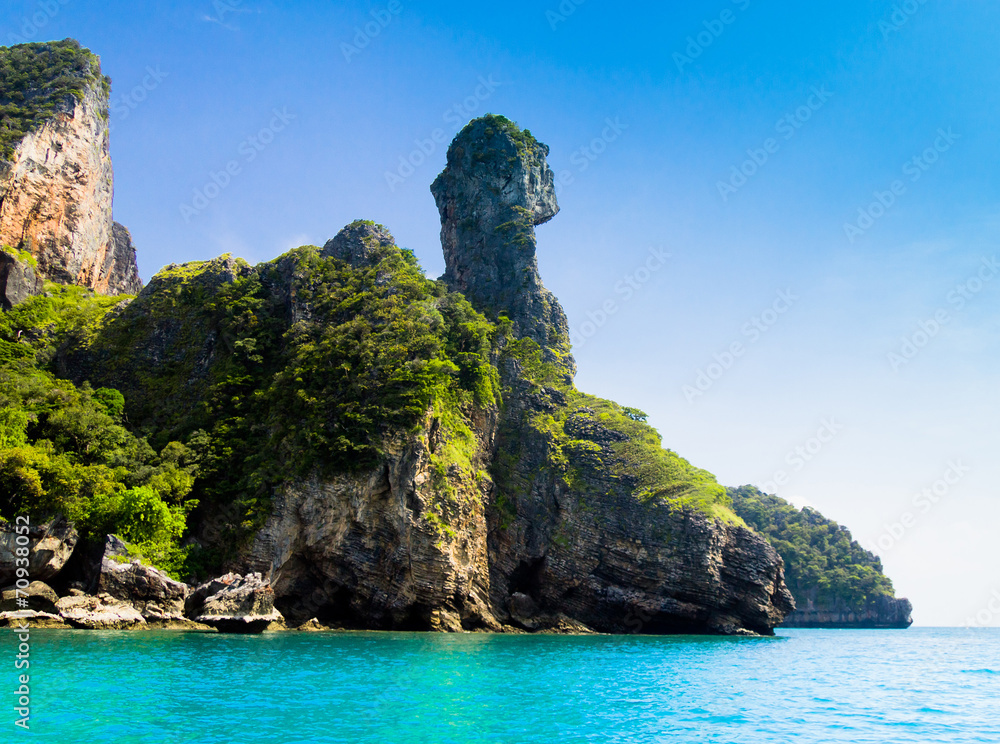 High Cliff Tranquil Bay