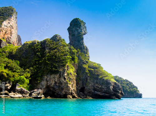 High Cliff Tranquil Bay