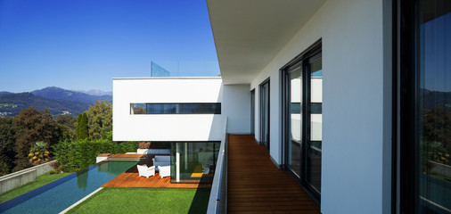 Modern house, with pool