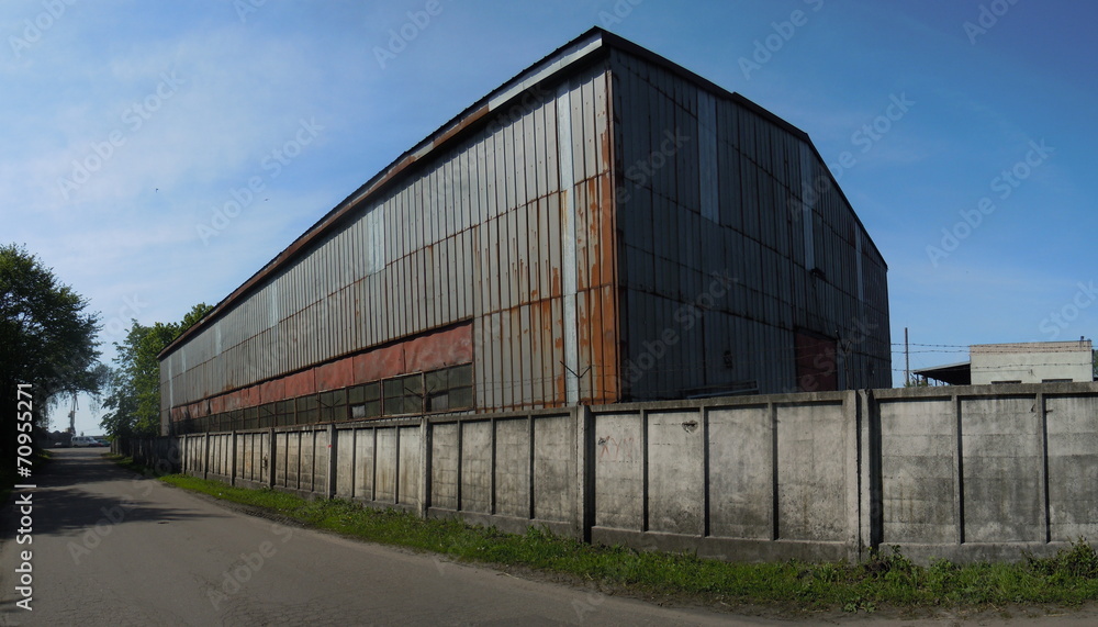 Obraz premium Storehouse in harbour