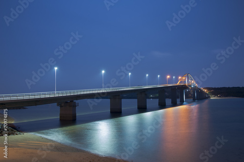 夜の瀬底大橋