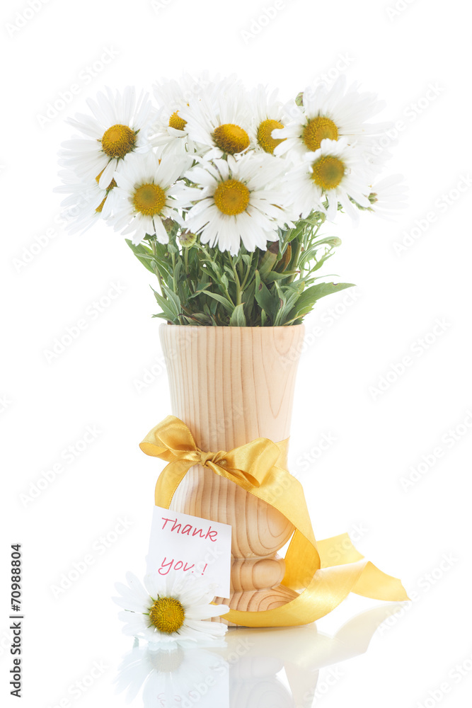 beautiful bouquet of white daisies