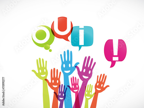 groupe mains souriantes : oui !