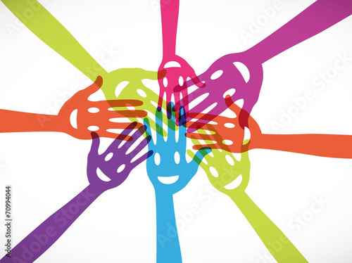 groupe mains souriantes : un pour tous