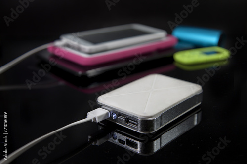 White PowerBANK with several devices