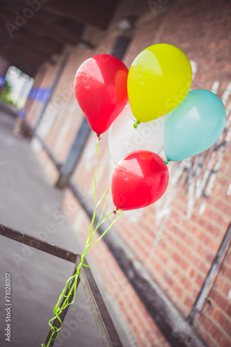 Canvastavla Luftballons vintage, Bahnhof Geburtstag