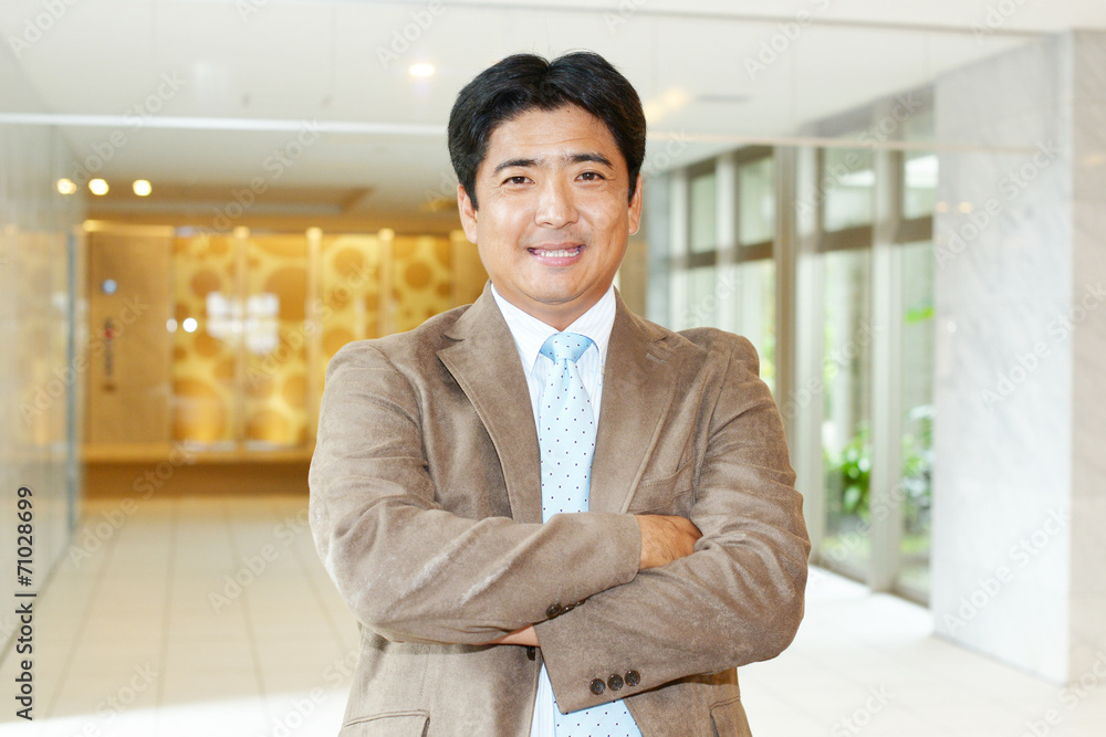 笑顔のビジネスマン