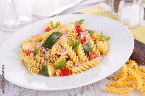 pasta cooked with vegetables