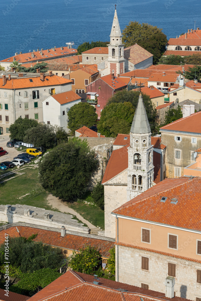 Toits et vieille ville de Zadar