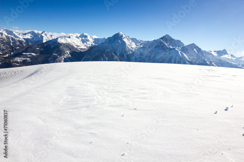 panorama di montagna invernale © MarcoMonticone