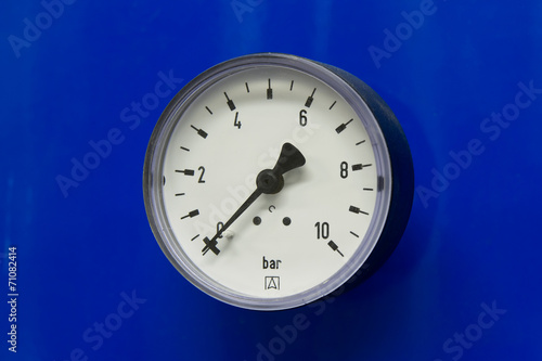 Manometer pressure in the boiler room