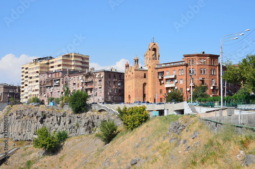 Викариальная церковь Св. Саргис в Ереване