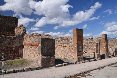 słynne antyczne ruiny w Pompejach we Włoszech 