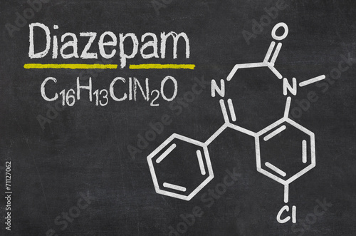 Schiefertafel mit der chemischen Formel von Diazepam photo