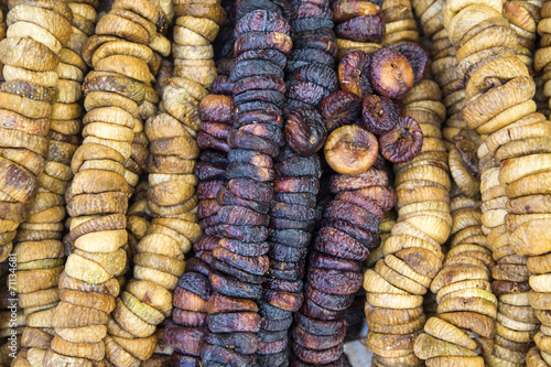 Dried figs