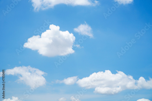 Fototapeta Naklejka Na Ścianę i Meble -  beautiful clouds and bule sky