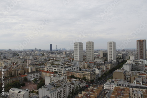 Panorama de Paris  vue depuis une tour du 13 me arrondissement 