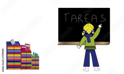 Niña escribiendo en una pizarra
