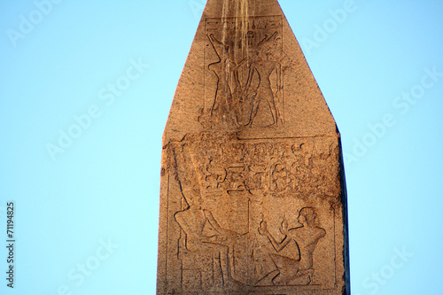 Bilde på lerret Egyptian hieroglyphics carved on ancient obelisk