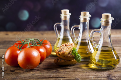 Fototapeta Naklejka Na Ścianę i Meble -  Fresh olive oil ,baguettes, olives 