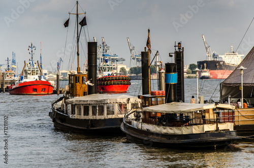 Schiffe im Museumshafen Oevelgoenne Hamburg