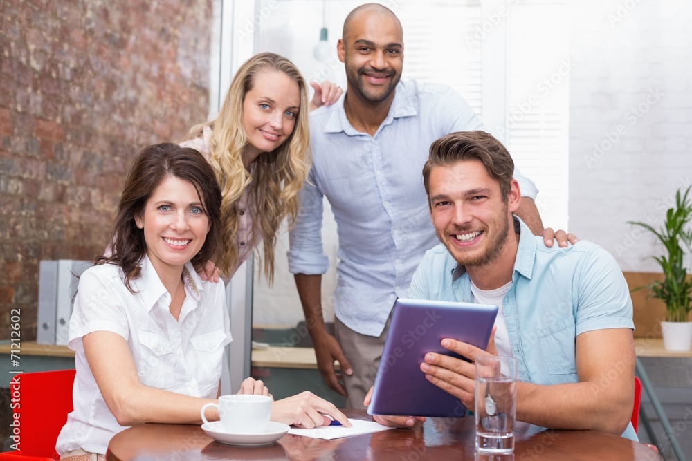 Fototapeta premium Business team having a meeting with tablet pc