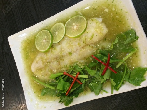 spicy steamed fish in lemon sauce