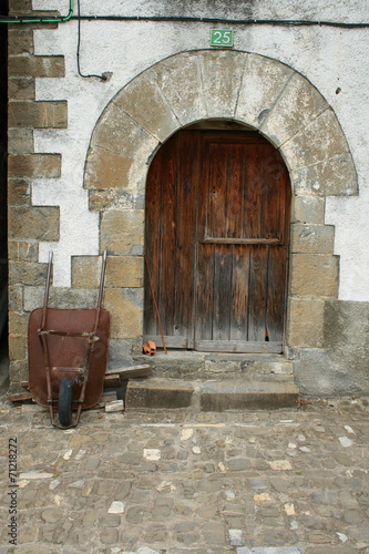 Old door in Ansó