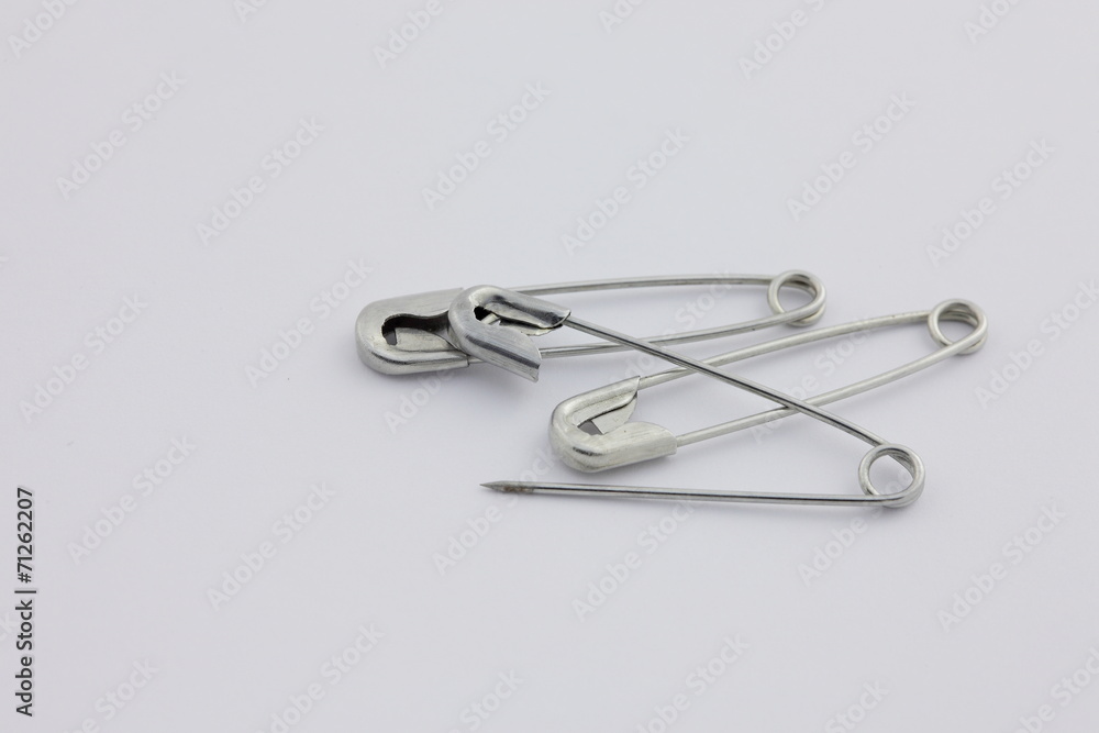Safety Pin 03