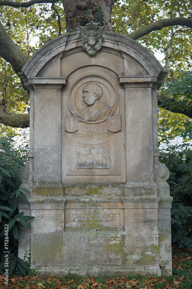 Obraz premium Aachen Denkmal Reumont 2