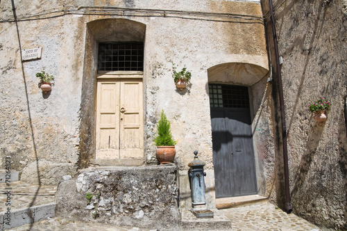 Fototapeta Naklejka Na Ścianę i Meble -  Alleyway. Morano Calabro. Calabria. Italy.