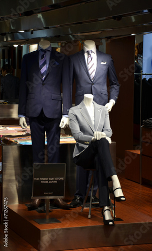 Retail shop that sell business suit
