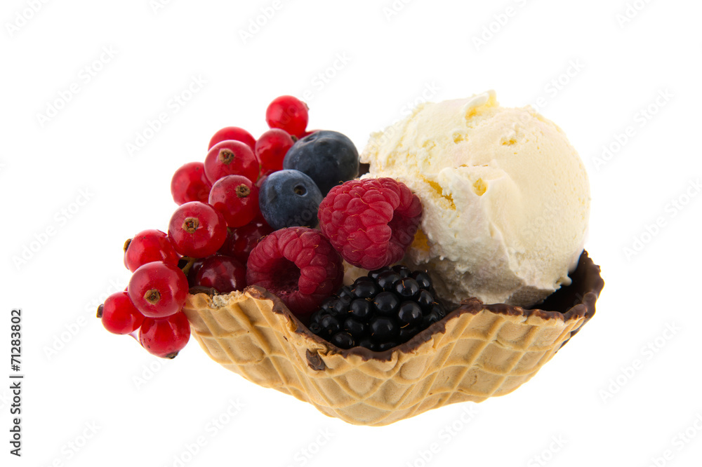 Fresh ice with fruit in bowl Fresh ice with fruit in bowl